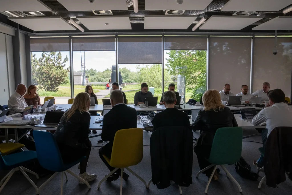 Zajęcia AI Executive Academy w sali warsztatowej